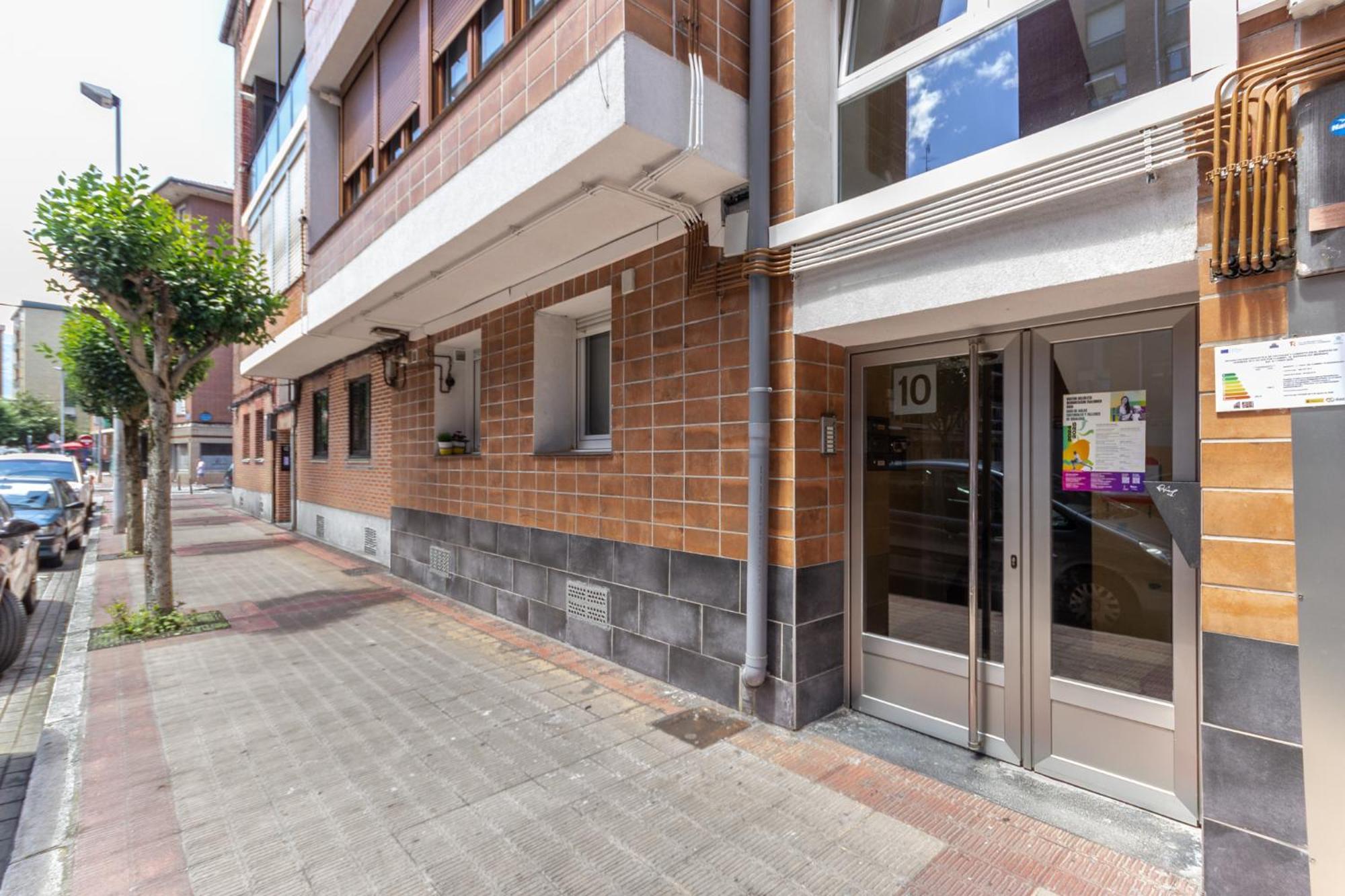 Апартаменты Bilbao Barakaldo A 5Min Bec 12Min Bilbao Экстерьер фото